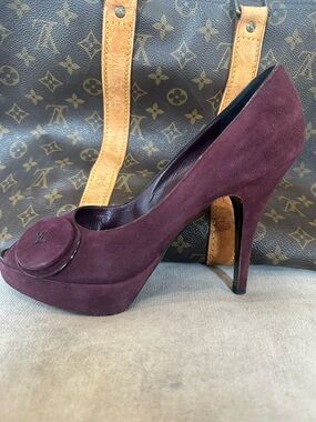 Louis Vuitton 
 High Heel Pumps